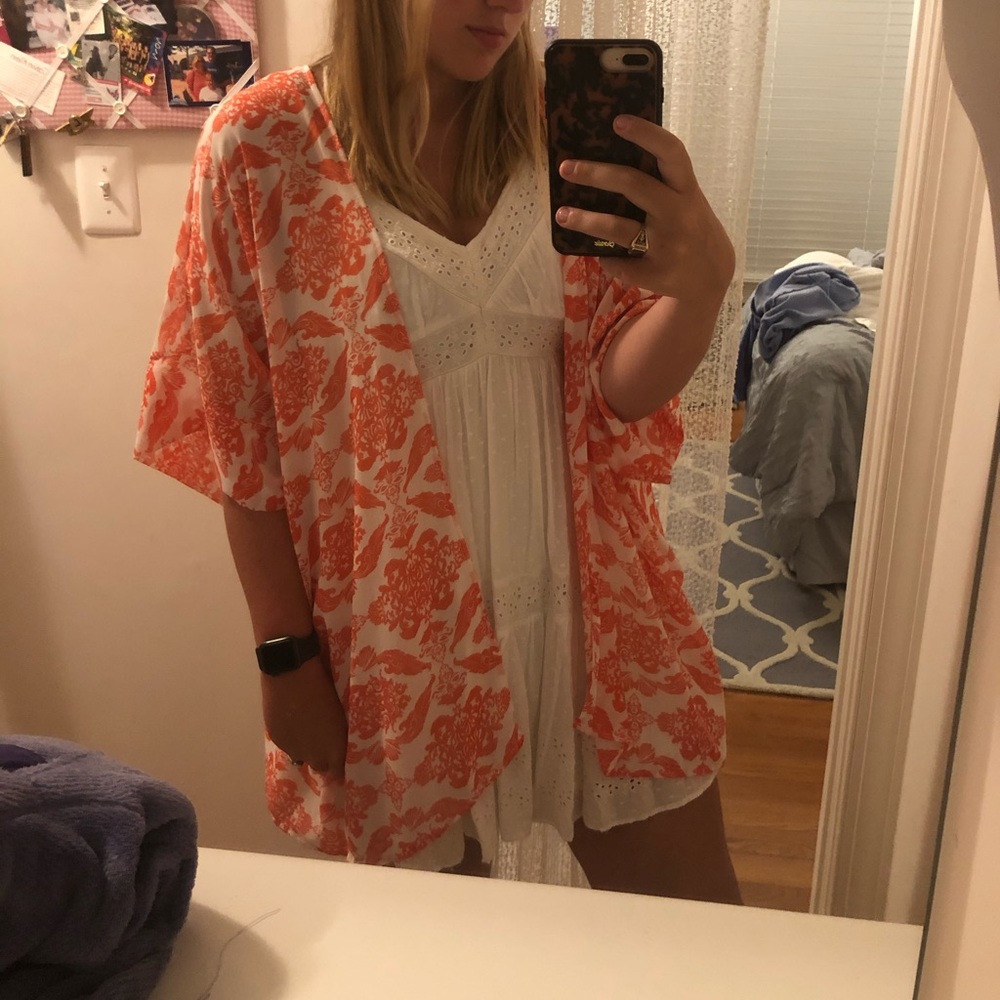 Francesca’s Patterned Coral Wrap